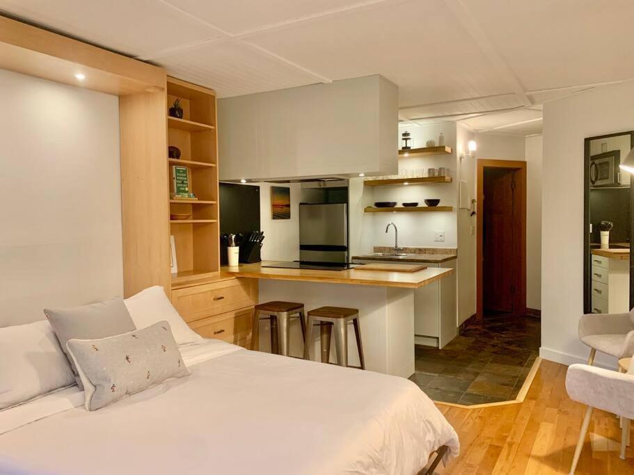 Casa Creekside - Walk To Gondola, Shops, Lakes! Whistler Extérieur photo
