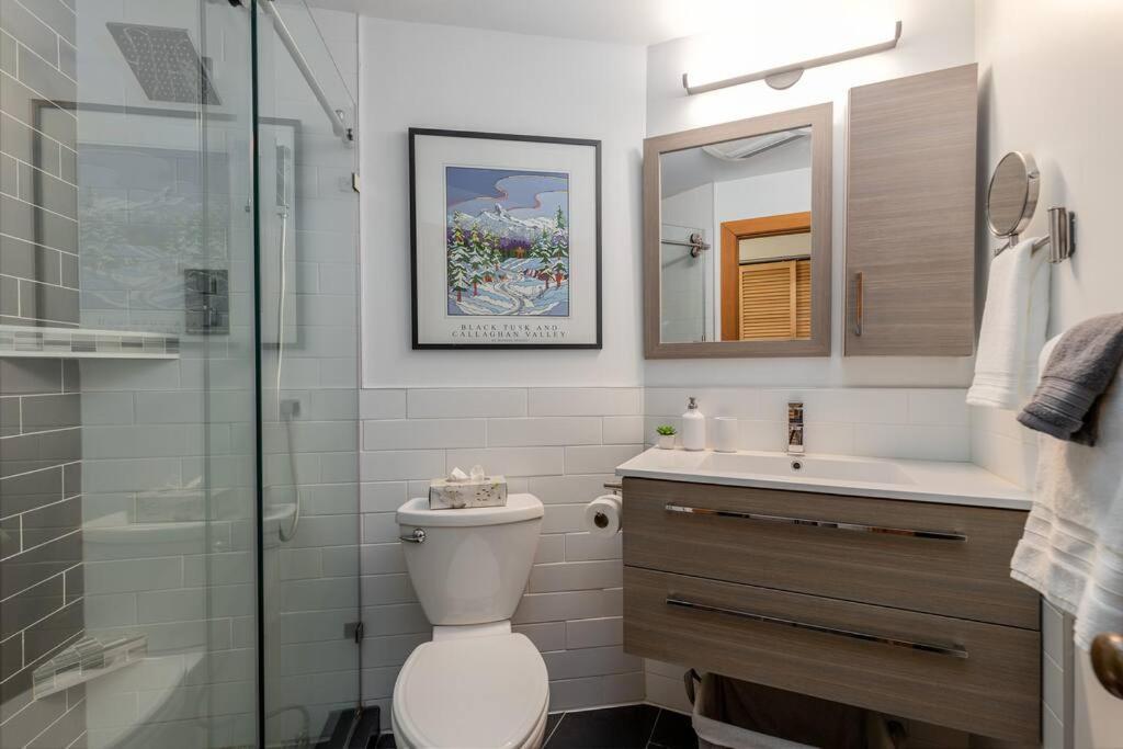 Casa Creekside - Walk To Gondola, Shops, Lakes! Whistler Extérieur photo
